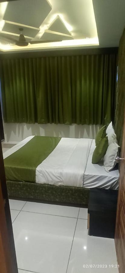 Prime View Hotel Ahmedabad Eksteriør billede