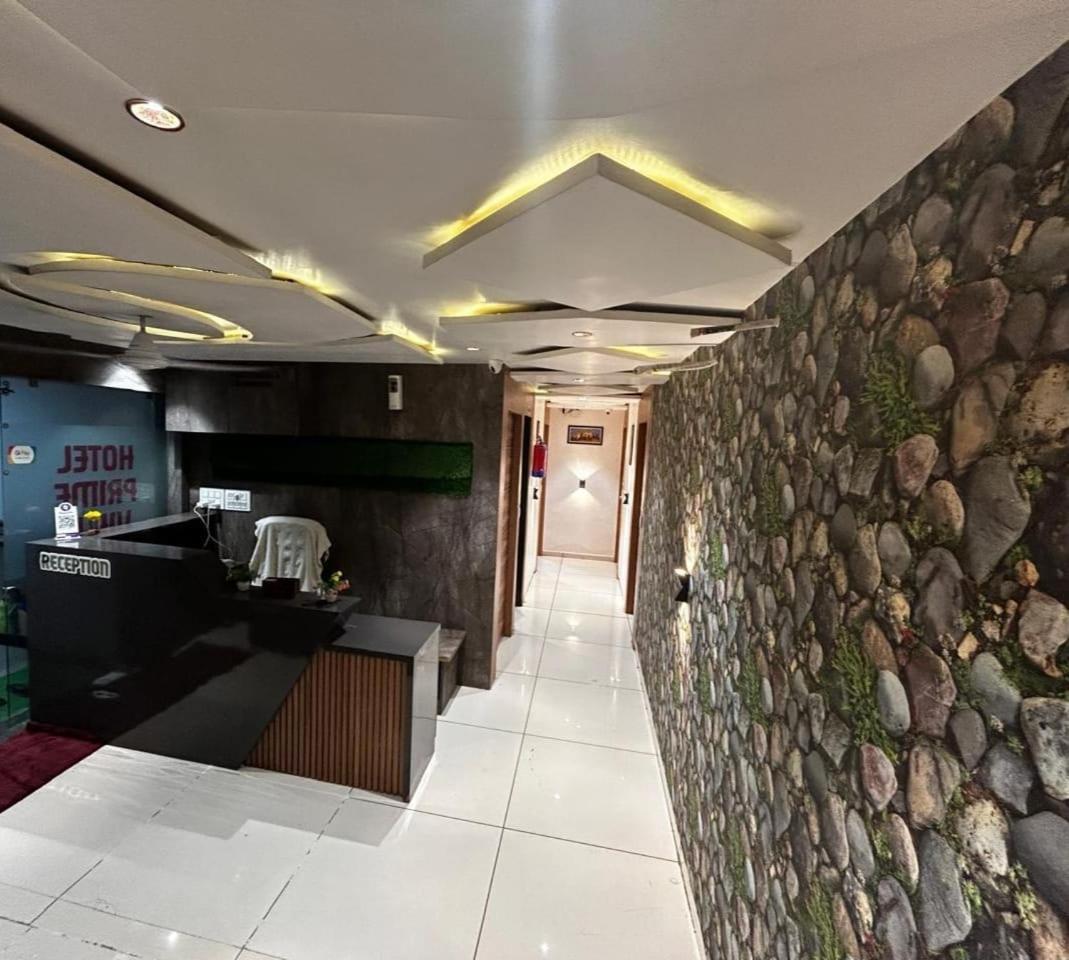 Prime View Hotel Ahmedabad Eksteriør billede
